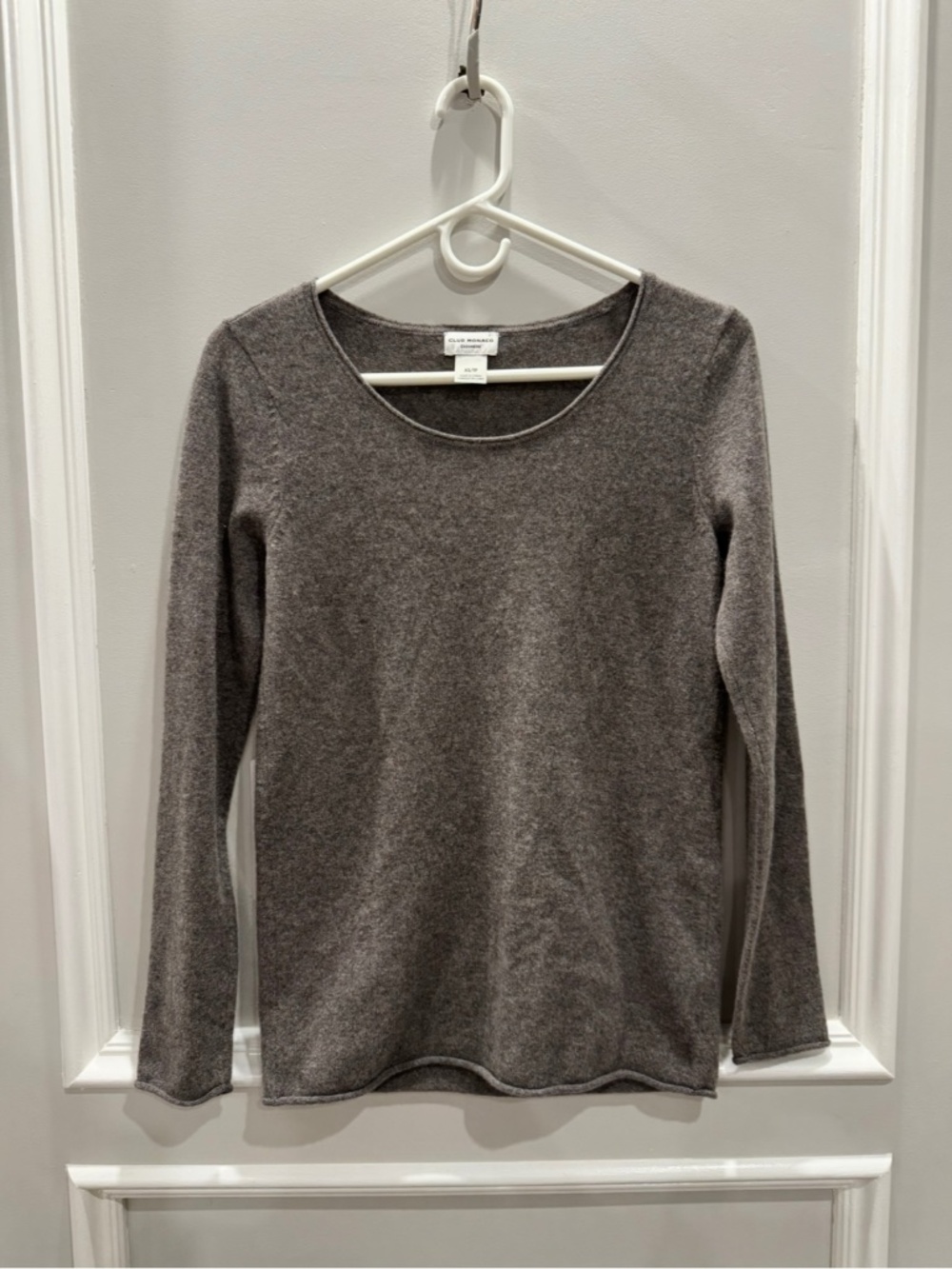 Club Monaco Cashmere Gray Sweater Size XS